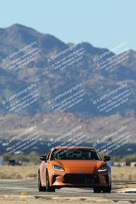 media/Nov-23-2025-Speed Ventures (Sun) [[88f20b6e61]]/6-Yellow Group/Session 1 (Turns 16 and 17 Exit)/